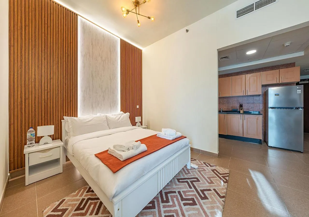 Luxurious Apartment With Burj Khalifa & Canal Views Dubai United Arab Emirates