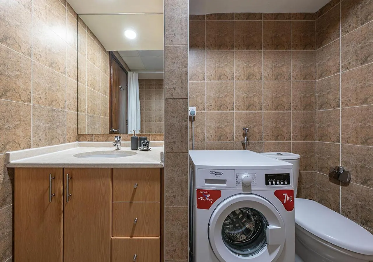 Luxurious Apartment With Burj Khalifa & Canal Views ドバイ