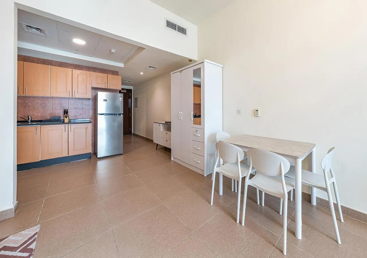 Luxurious Apartment With Burj Khalifa & Canal Views ドバイ